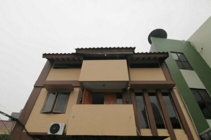 RedDoorz near Ciputra World Kuningan 3