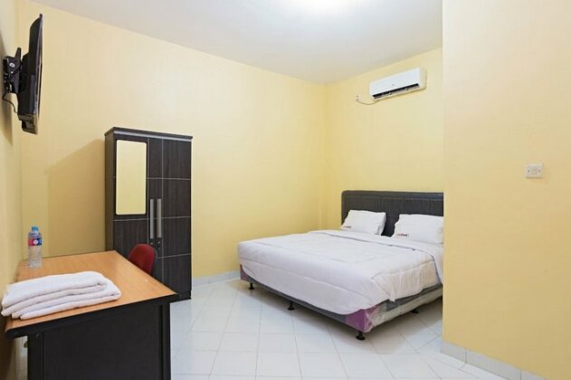 RedDoorz near Halim Perdanakusuma - Photo2