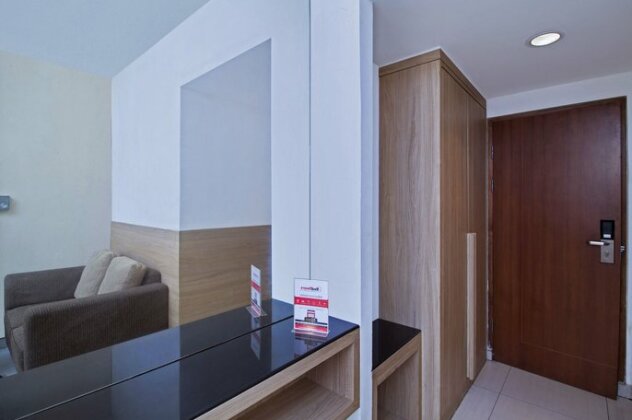 RedDoorz near Hayam Wuruk Plaza - Photo2