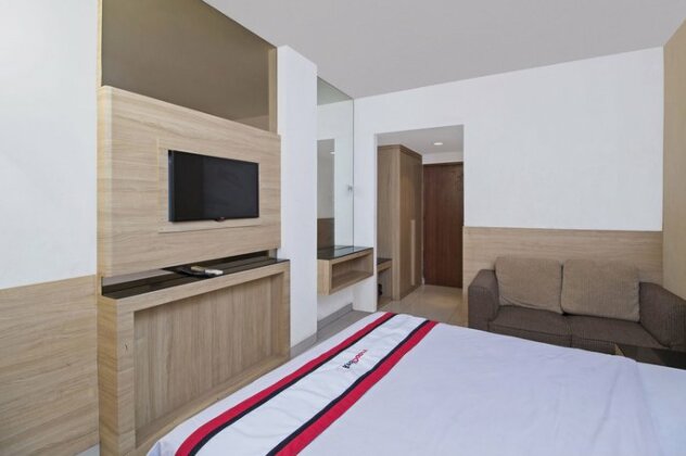 RedDoorz near Hayam Wuruk Plaza - Photo3