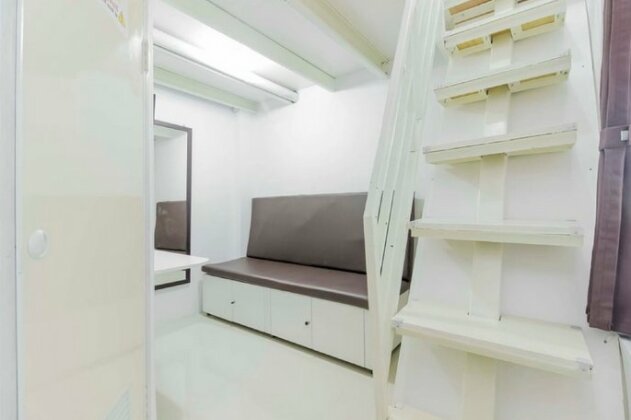 RedDoorz near Hayam Wuruk - Photo5