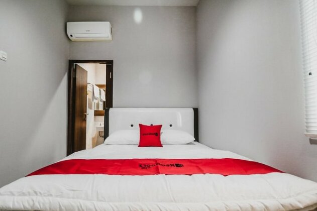 RedDoorz near Kebon Jeruk Jakarta - Photo5