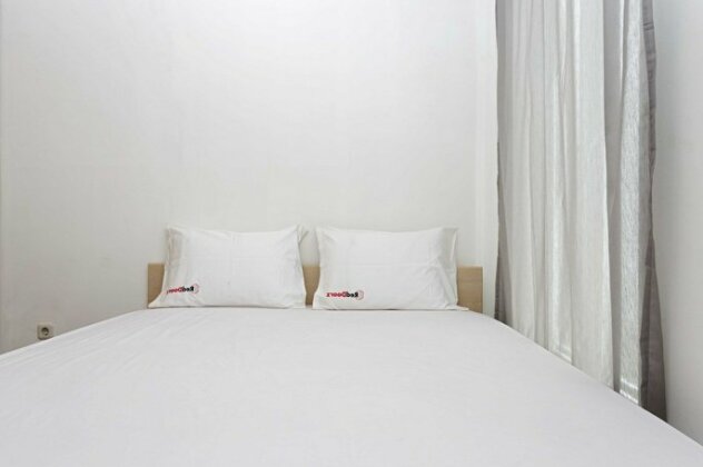 RedDoorz near Lottemart Fatmawati - Photo4