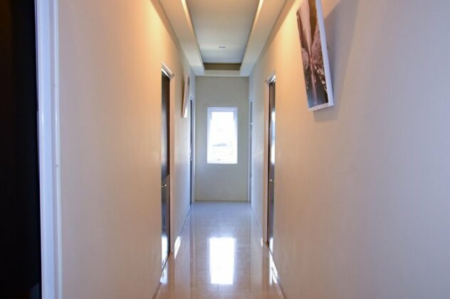 RedDoorz near Mangga Dua Square - Photo4