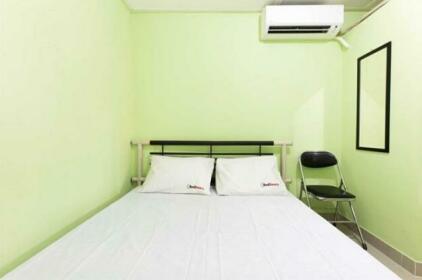 RedDoorz near Senen Station