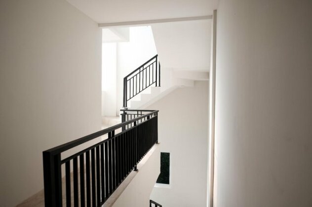 RedDoorz near Taman Palem - Photo3