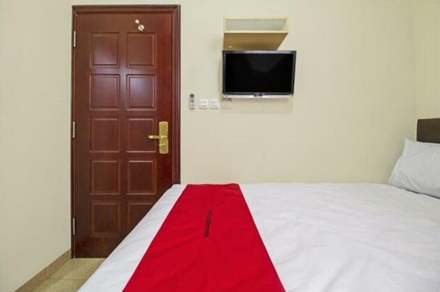 RedDoorz @ Palmerah Utara - Photo5