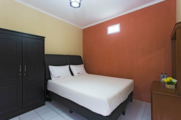 RedDoorz Pesanggrahan - Photo3
