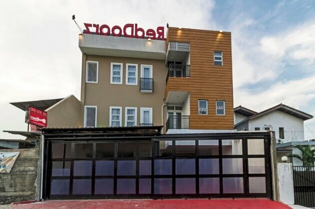 RedDoorz Plus @ Cipete Damai