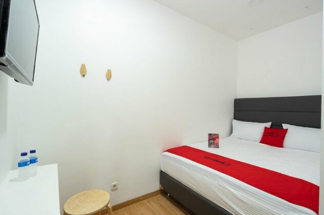 RedDoorz Plus @ Danau Sunter Utara - Photo2