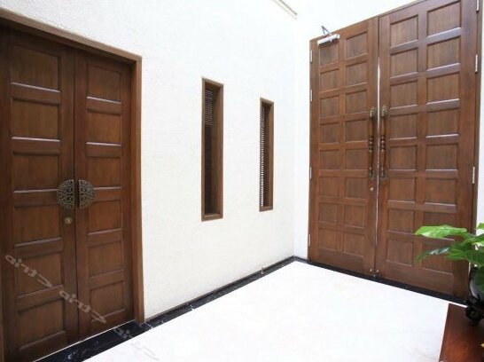 RedDoorz Plus @ Gandaria City - Photo2