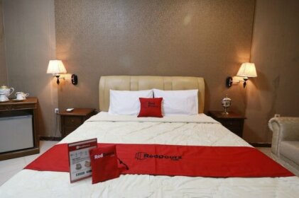 RedDoorz Plus @ Jalan Dharmawangsa