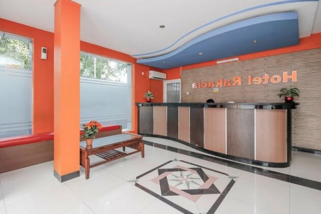 RedDoorz Plus @ Jalan Pemuda Jakarta - Photo4