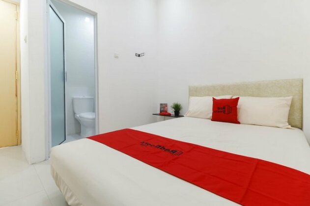 RedDoorz Plus @ Kapuk Business Park - Photo3