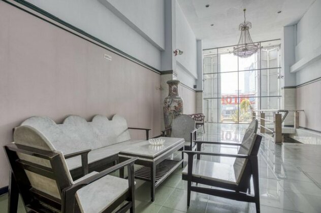 RedDoorz Plus near Jakarta Kota Station - Photo3