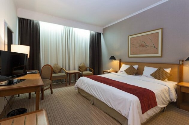 RedDoorz Plus @ S Parman Jakarta - Photo3