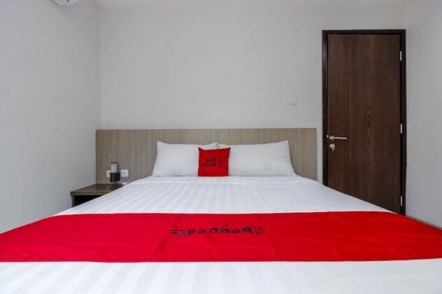 RedDoorz Plus @ TB Simatupang - Photo3