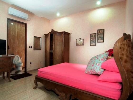 RedDoorz @ Pondok Indah - Photo3