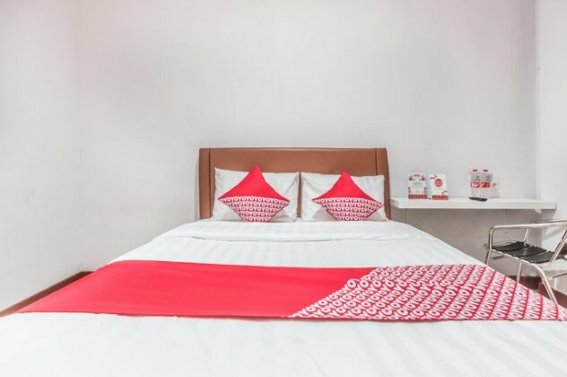 RedDoorz Syariah near ITC Cipulir Mas - Photo4
