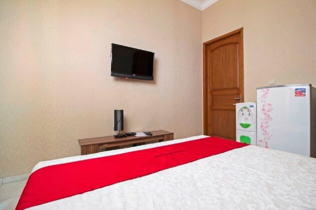 RedDoorz Syariah near Mercu Buana University - Photo5