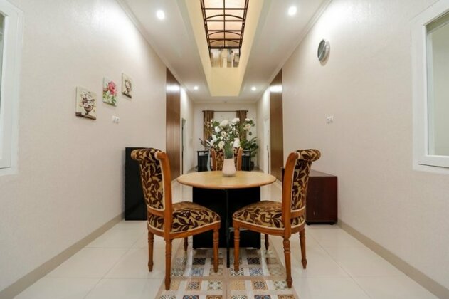 RedDoorz Syariah Plus near Dharmawangsa - Photo3