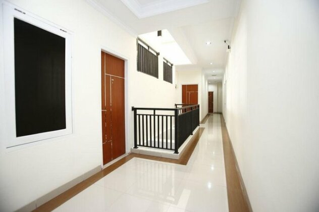 RedDoorz @ Tebet Utara - Photo5