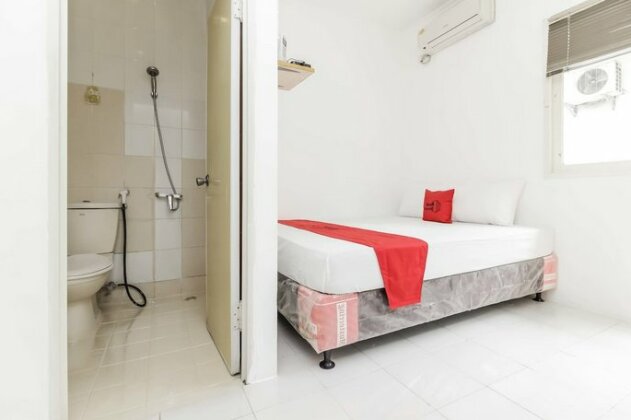 RedDoorz @ Tondano Benhill - Photo2