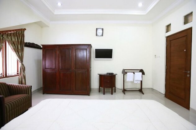 RedDoorz@Pondok Pinang 2 - Photo3