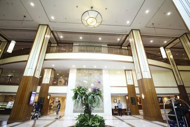 Redtop Hotel & Convention Center - Photo4