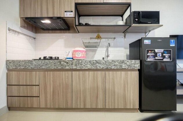 Relaxing 2BR Apartment Royal Olive Residence By Travelio - Photo3