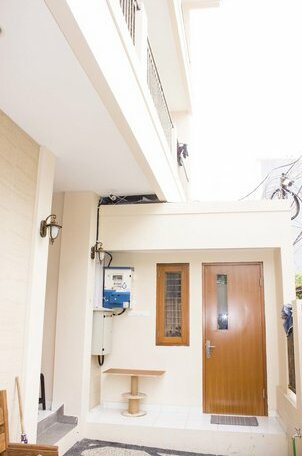 RoomMe Menteng Lasem - Photo3