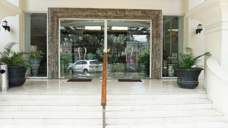 Roosseno Plaza Serviced Apartment - Photo3