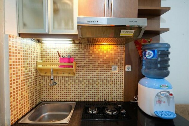Simple and Comfy 2BR Gading Nias Residence Apartment By Travelio - Photo5
