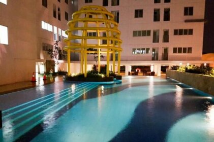 Simple & Cozy 1BR @ Bassura Apartment Near to Bassura City Mall By Travelio