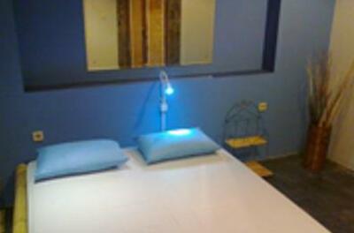 Six Degrees - Photo3