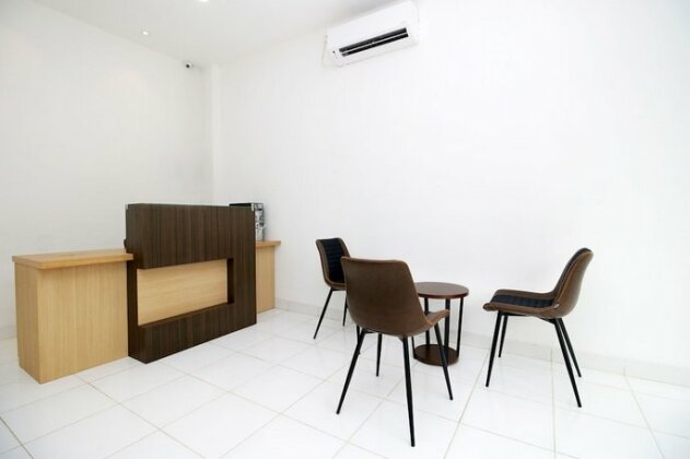 Sky Inn Jelambar 1 Jakarta - Photo3