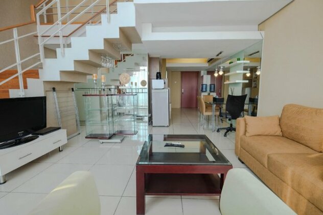 Spacious 1BR Two-Level Apartment at CityLofts Sudirman By Travelio - Photo3