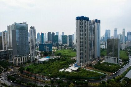 Strategic Location 2 Bedroom The Wave By Travelio