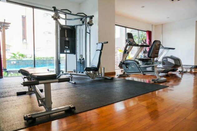Strategic Location and City View 1BR Tamansari Semanggi Apartment By Travelio - Photo4