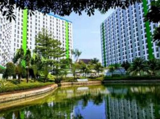 Studio Apartemen Green Lake View by HH 1 - Photo5