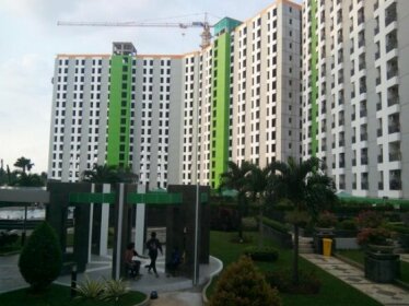 Studio Apartemen Green Lake View by HH 1