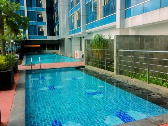 Studio Modern Tamansari The Hive Cawang by Travelio - Photo3