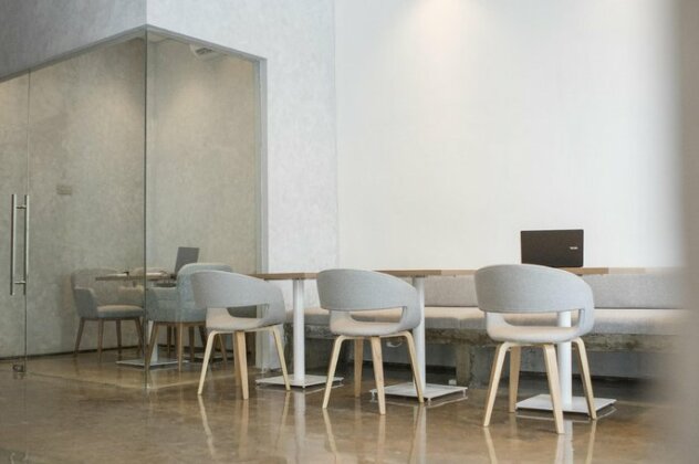 The Poshtel - Photo5