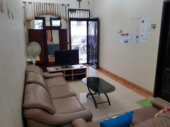 Traveller Home Jakarta - Photo2