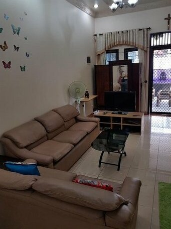 Traveller Home Jakarta - Photo4