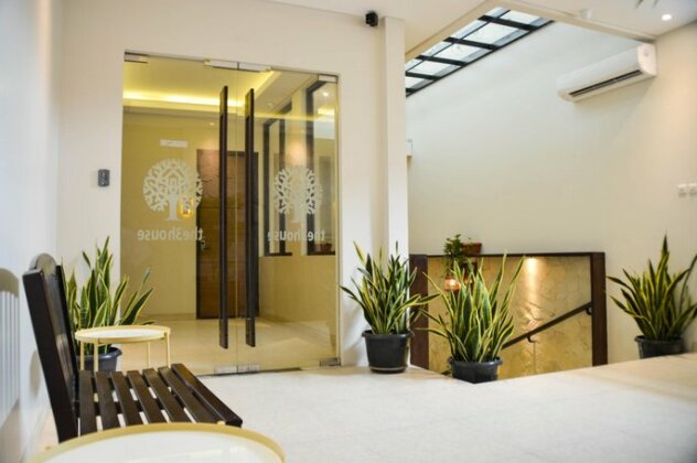 Treehouse Suites - Boutique Serviced Apartment - Photo2