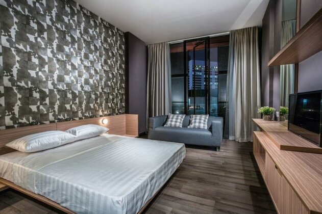 Upscale Suites - Photo5