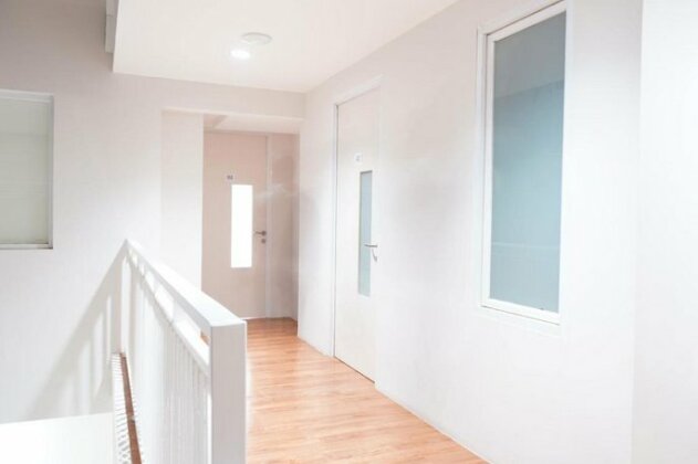 UROOMS Senayan - Photo2