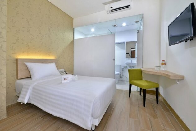 Whiz Hotel Falatehan Jakarta - Photo5
