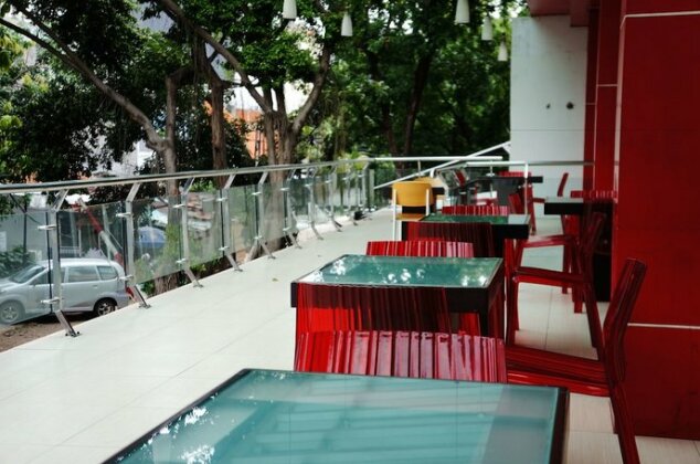 Win Hotel Blok M - Photo2
